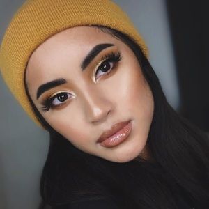 Meet your Posher, Josephine